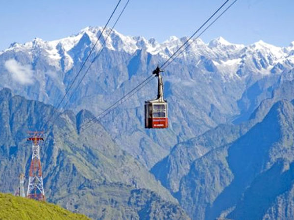 Auli tourist destination, Uttarakhand.jpg