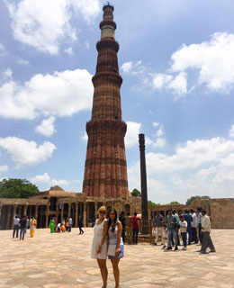 Elisabet and Maria in Qutub Minar Delhi during India Tour