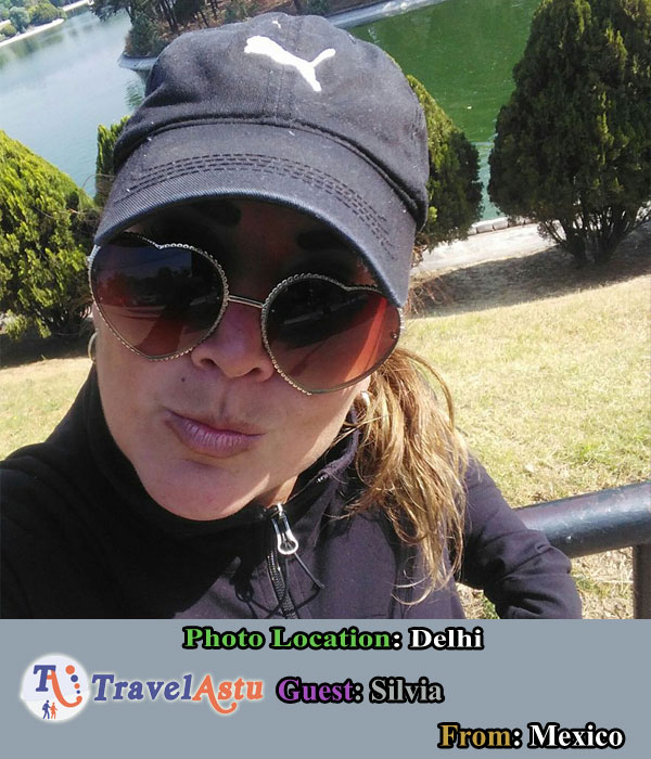 Silvia desde Mexico en Delhi con Travel Astu India